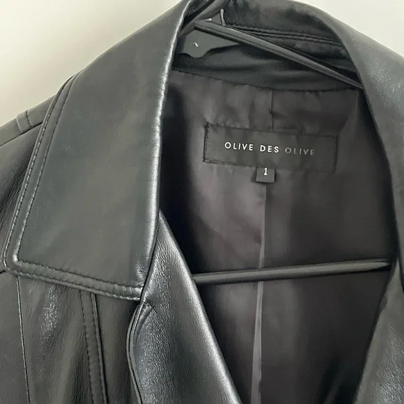 Leather jacket - Picture 2 of 3